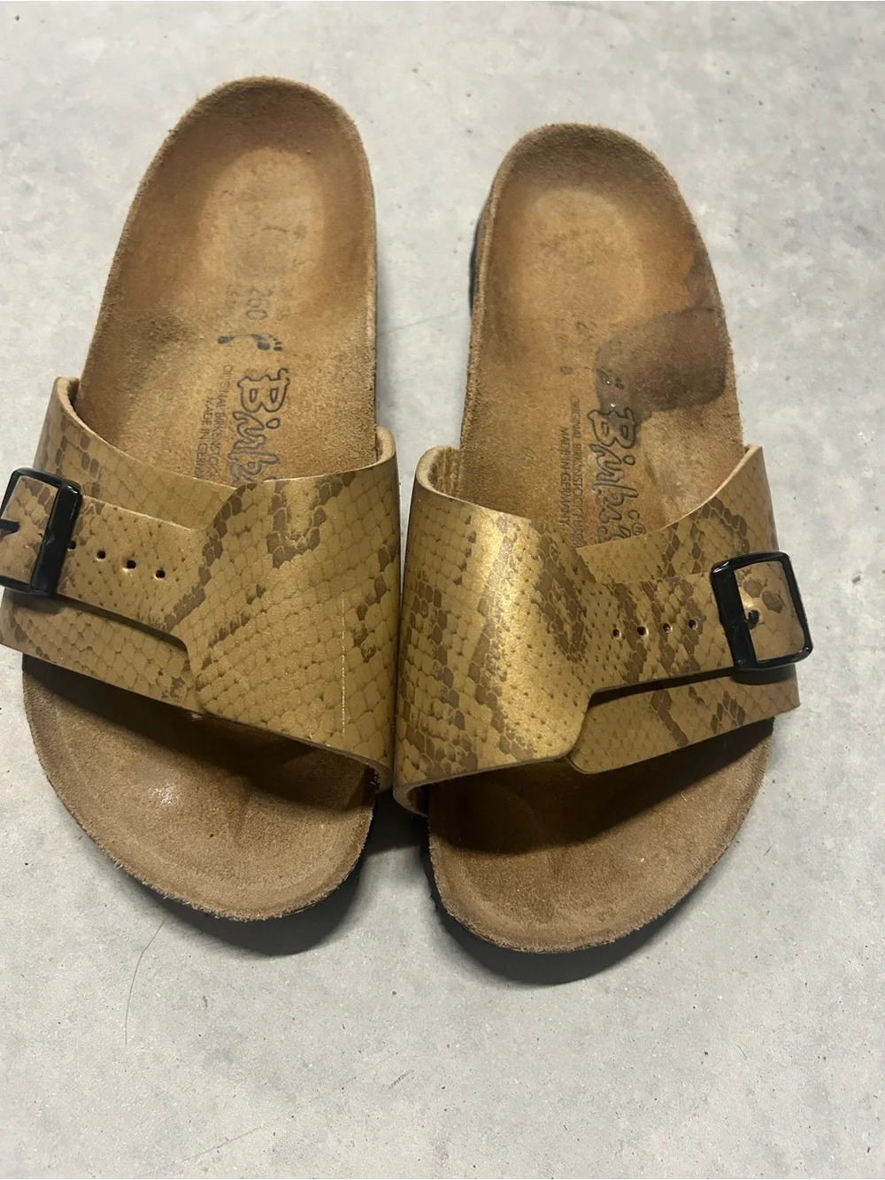 Birkenstock  One-Strap Slide Sandals in Metallic Gold